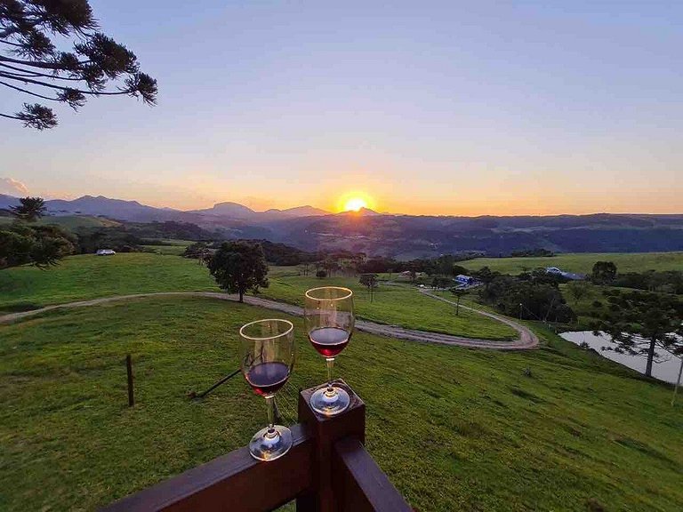 Chalé Doce Recanto com Hidro e Café da Manhã