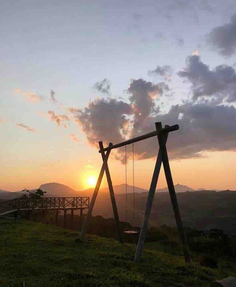 Chalé Doce Recanto com Hidro e Café da Manhã