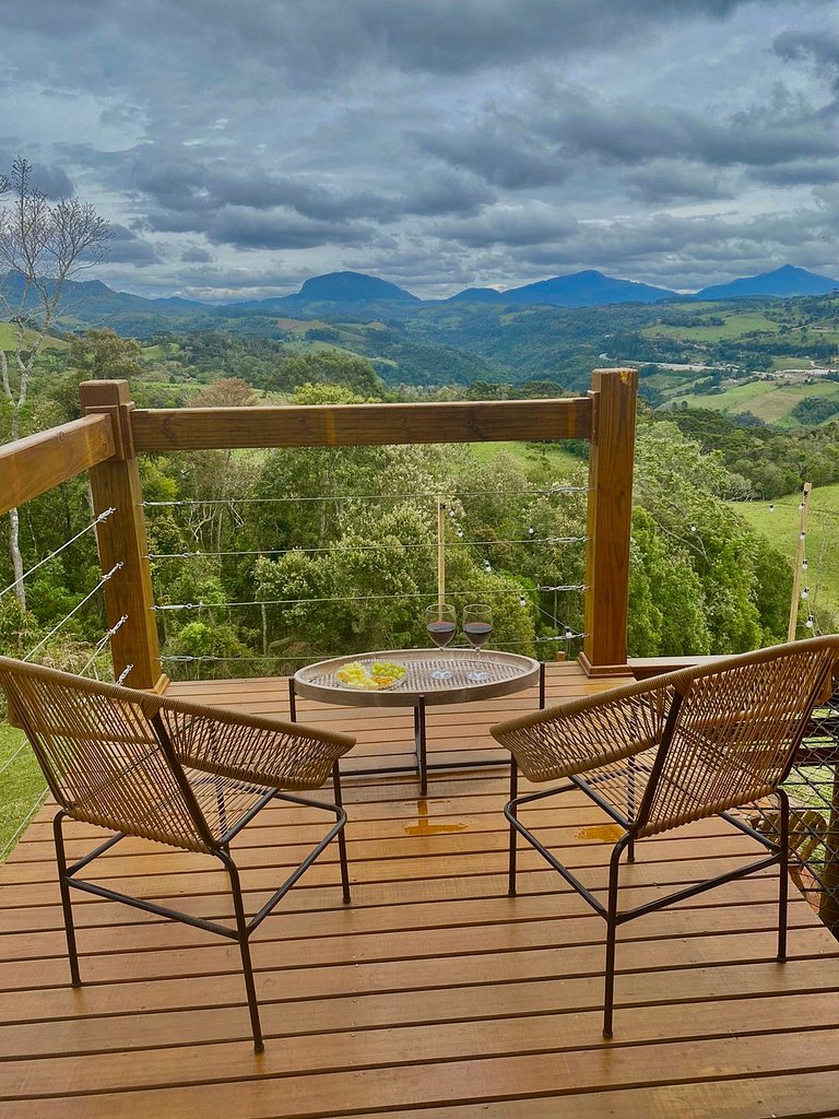 Chalé Mirante com hidro e café da manhã