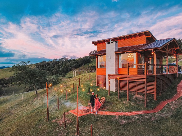 Chalé Mirante com hidro e café da manhã