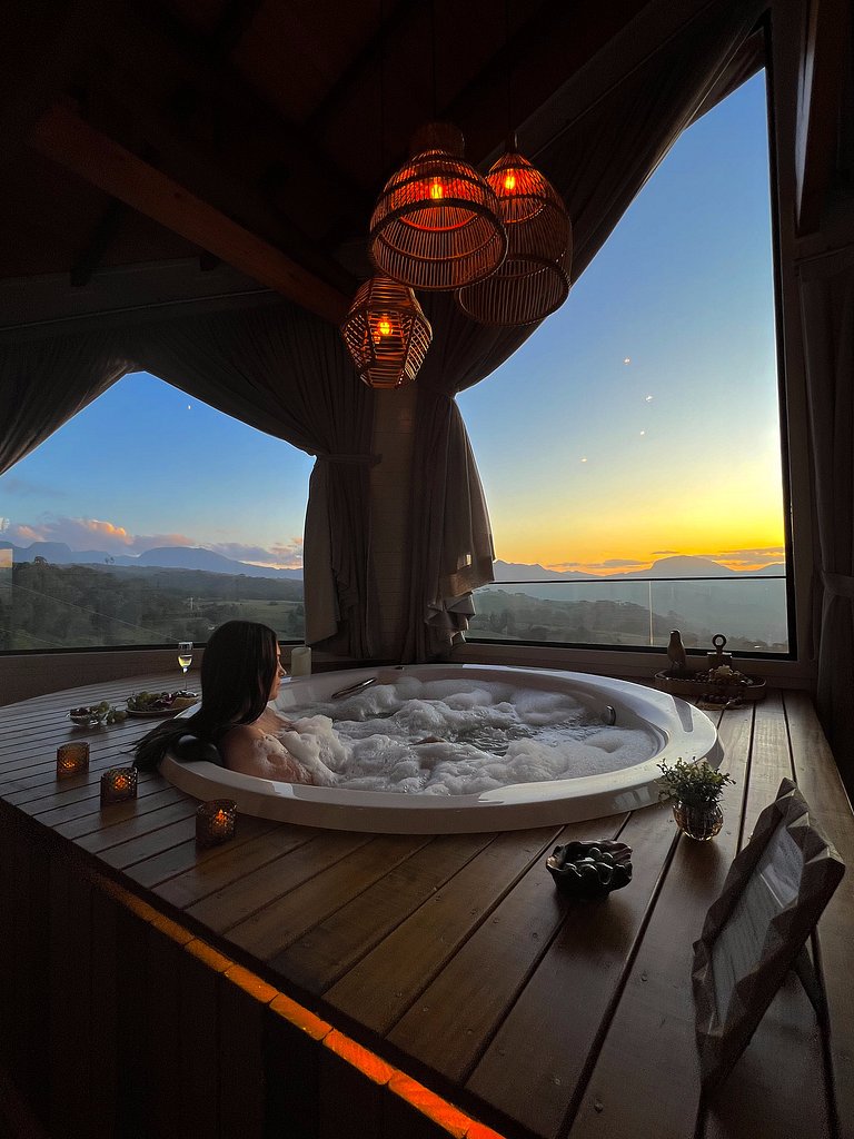 Chalé Ágata com Hidro e Café da Manhã