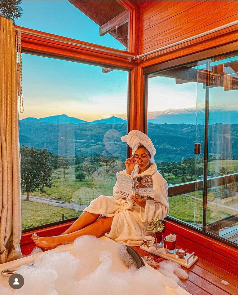 Chalé Doce Recanto com Hidro e Café da Manhã