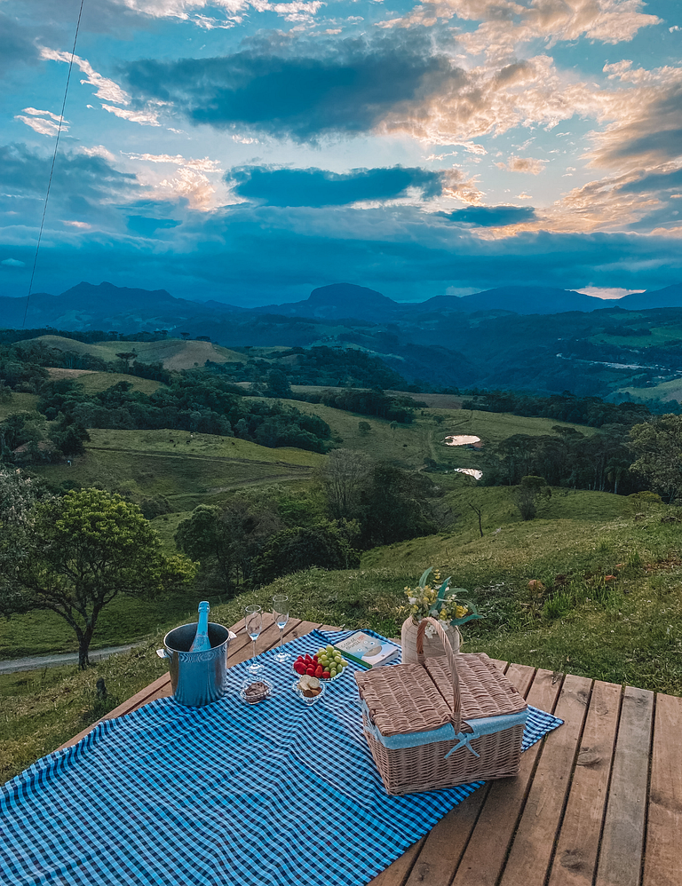 Chalé Mirante com hidro e café da manhã