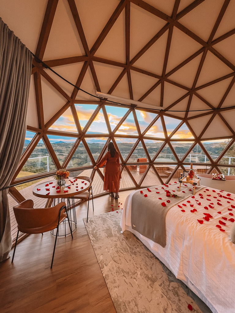 Domo Estelar com Banheira, Jacuzzi e Café da Manhã