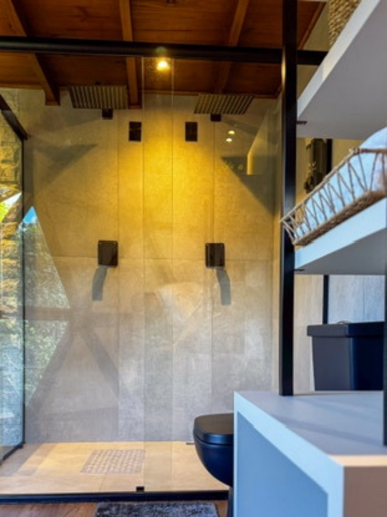Domo Estelar com Banheira e Jacuzzi