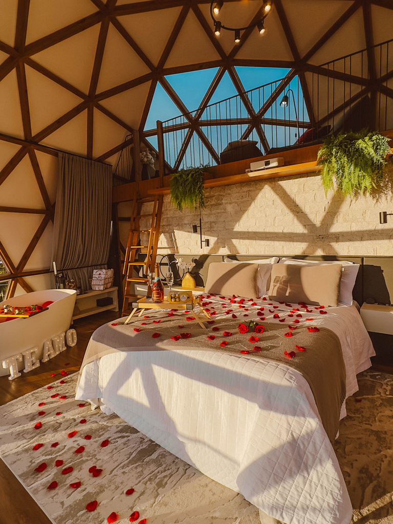 Domo Estelar com Banheira, Jacuzzi e Café da Manhã