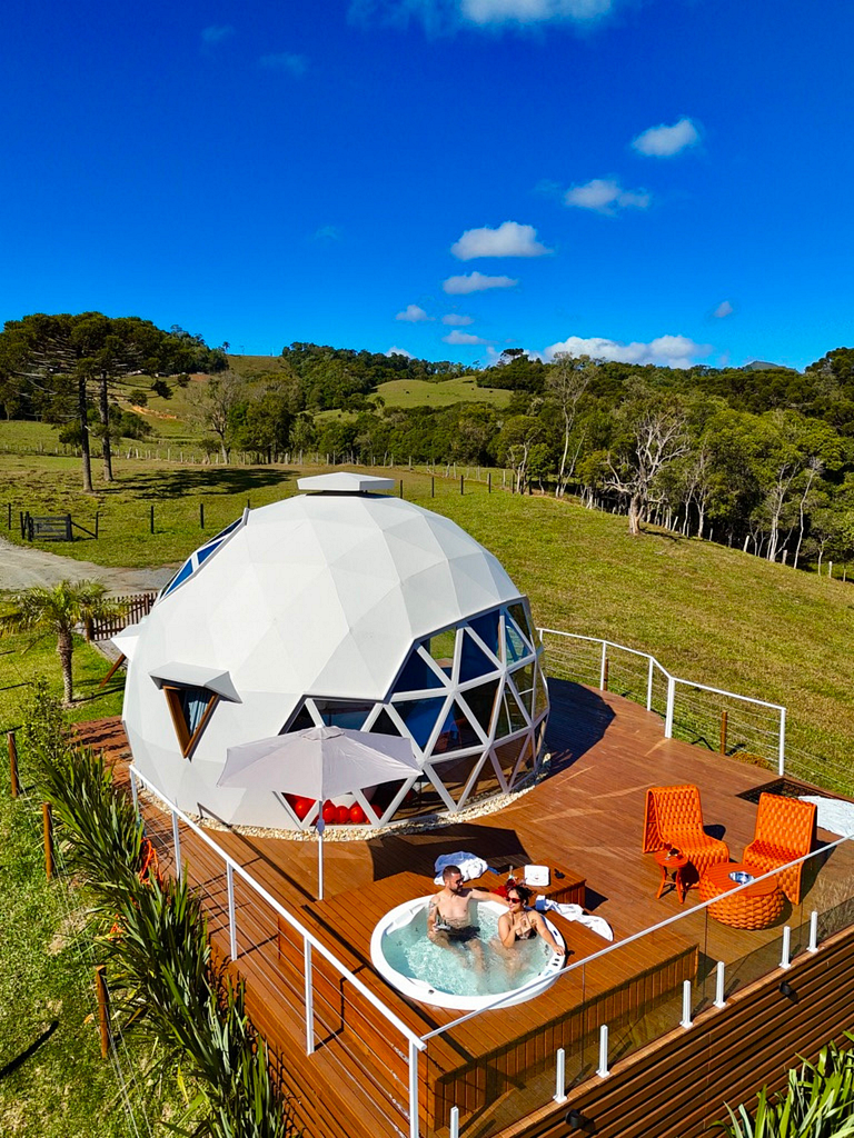 Domo Estelar com Banheira, Jacuzzi e Café da Manhã